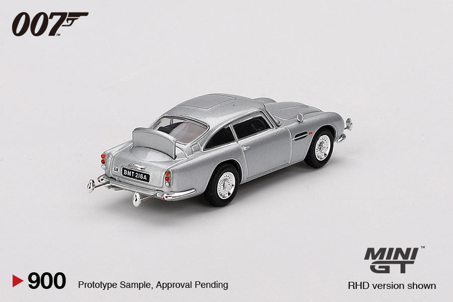 Mini GT 1:64 Aston Martin DB5 “Goldfinger” Blister Packaging French Version (MGT00900-007F)
