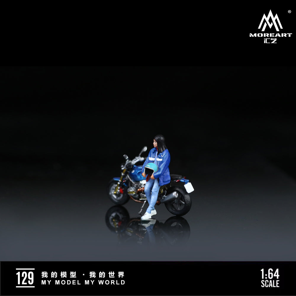 MoreArt 1:64 BMW R NineT Blue Motorcycle Pretty Woman Figure Set (1 Motorcycle + 1 Figure)