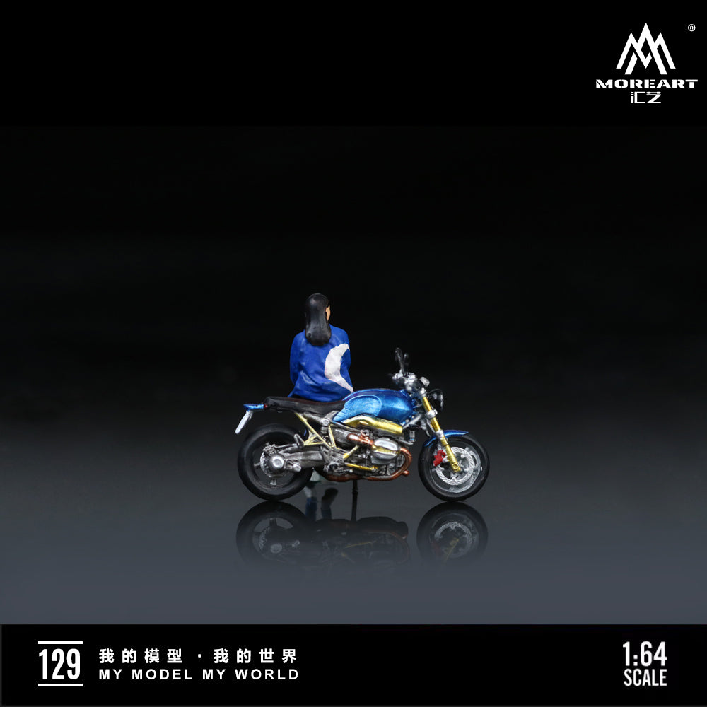 MoreArt 1:64 BMW R NineT Blue Motorcycle Pretty Woman Figure Set (1 Motorcycle + 1 Figure)