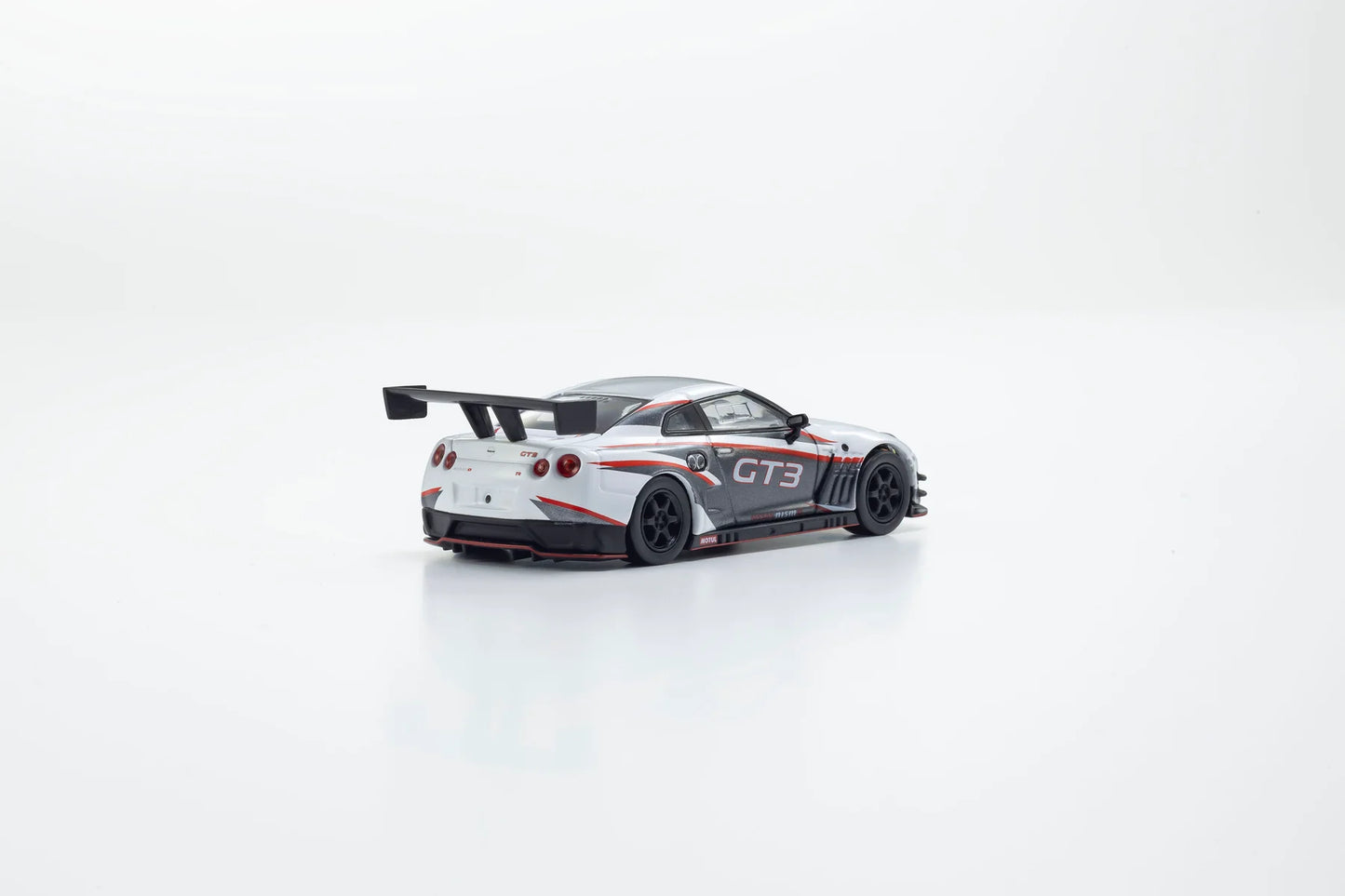 Kyosho 1:64 NISSAN GT-R NISMO GT-3 (White / Presentation) (MOTN LED Base Compatible)