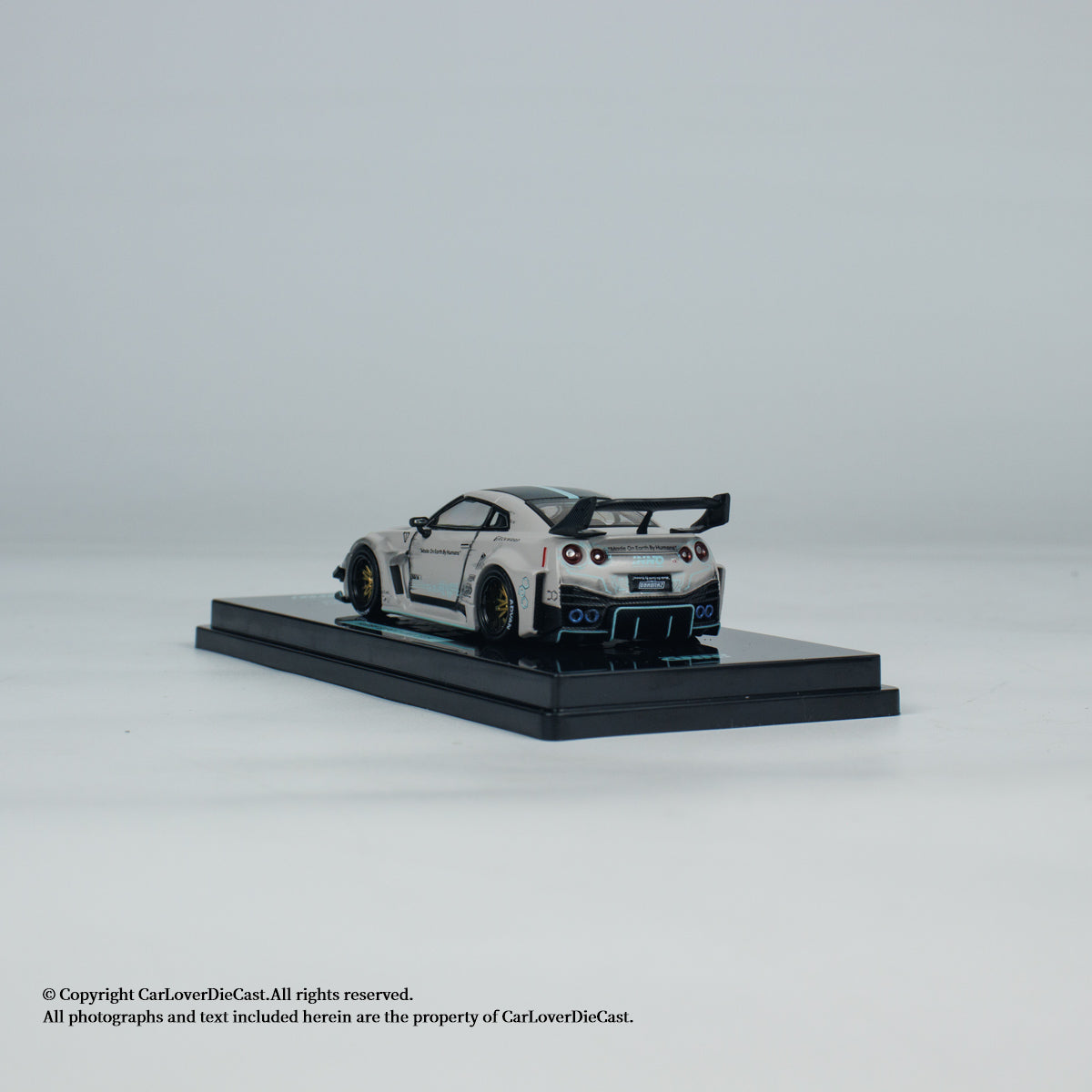 INNO64 1:64 Nissan GT-R R35 WIDEBODY ”ZHUOHAO LIU X INNO64" China Beijing Hobby Expo HEC 2025 Event Edition (IN64-R35SL-HEC25)