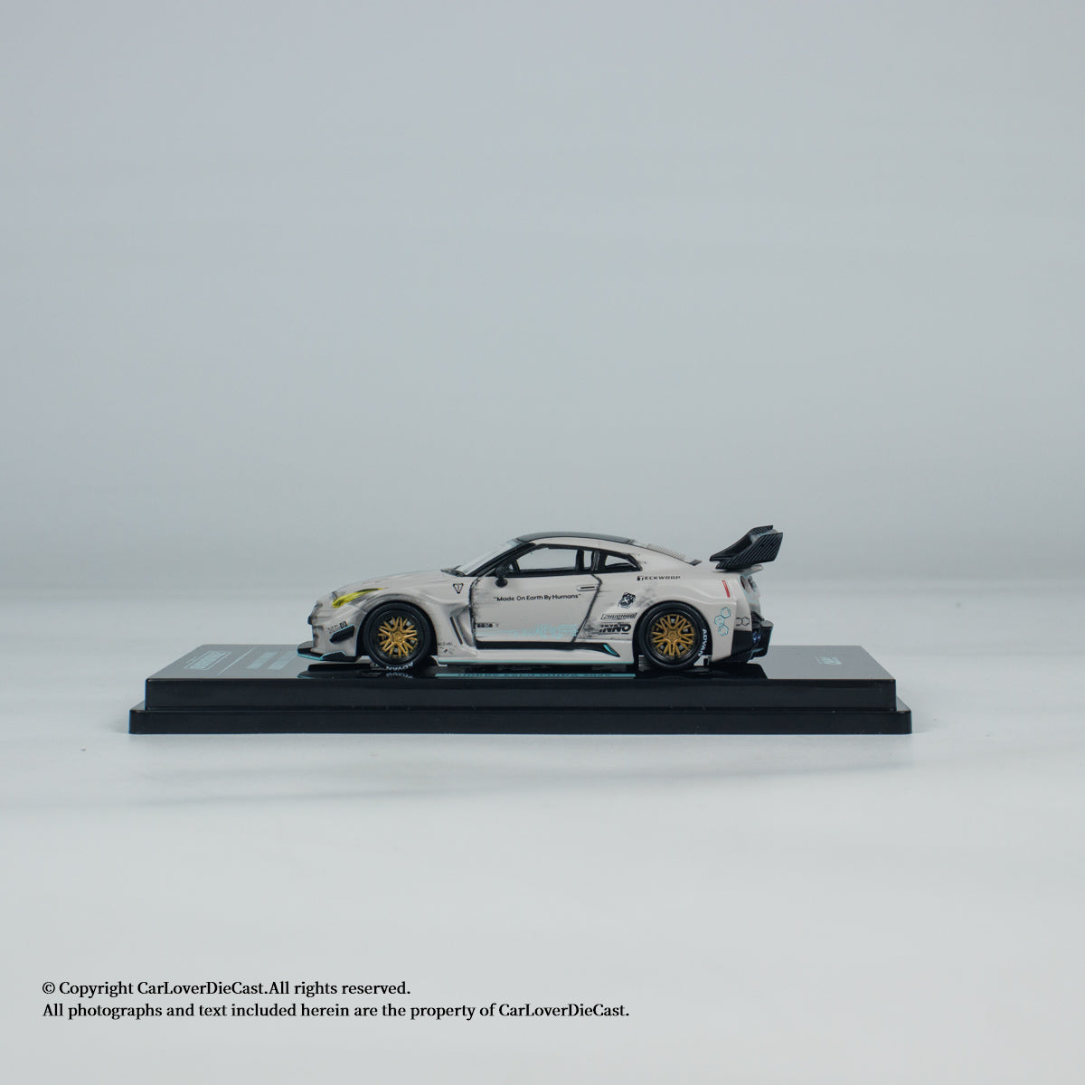 INNO64 1:64 Nissan GT-R R35 WIDEBODY ”ZHUOHAO LIU X INNO64" China Beijing Hobby Expo HEC 2025 Event Edition (IN64-R35SL-HEC25)
