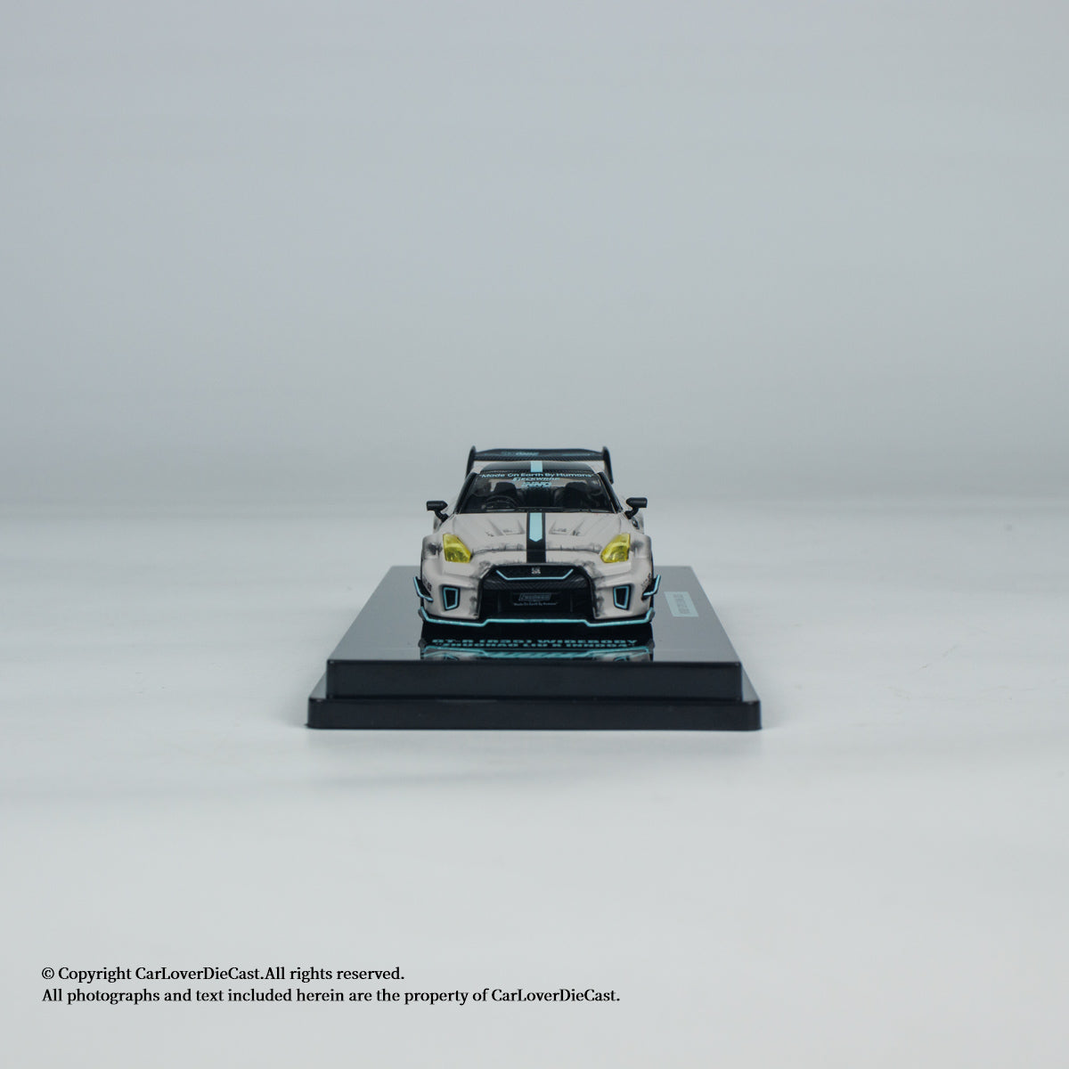 INNO64 1:64 Nissan GT-R R35 WIDEBODY ”ZHUOHAO LIU X INNO64" China Beijing Hobby Expo HEC 2025 Event Edition (IN64-R35SL-HEC25)