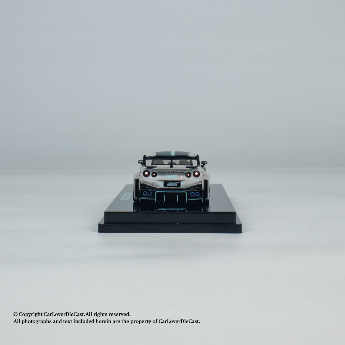 INNO64 1:64 Nissan GT-R R35 WIDEBODY ”ZHUOHAO LIU X INNO64" China Beijing Hobby Expo HEC 2025 Event Edition (IN64-R35SL-HEC25)
