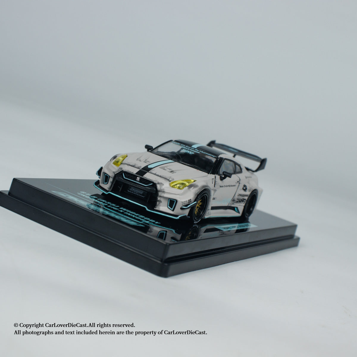 INNO64 1:64 Nissan GT-R R35 WIDEBODY ”ZHUOHAO LIU X INNO64" China Beijing Hobby Expo HEC 2025 Event Edition (IN64-R35SL-HEC25)