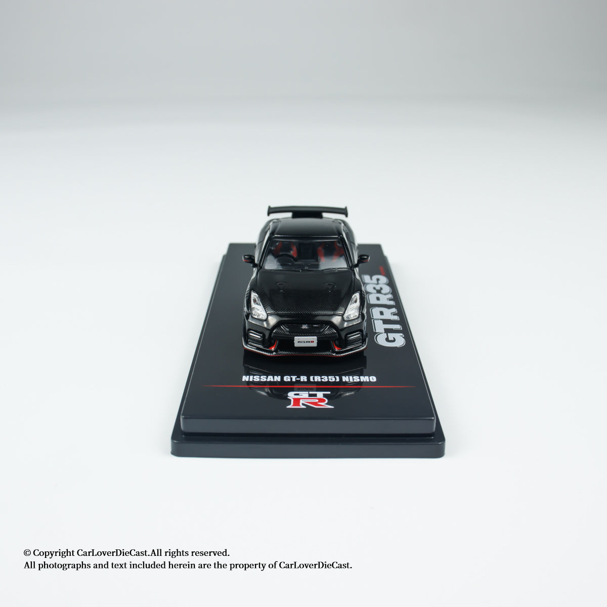 INNO64 1:64 NISSAN GT-R (R35) NISMO Black (IN64-R35N-BLA)