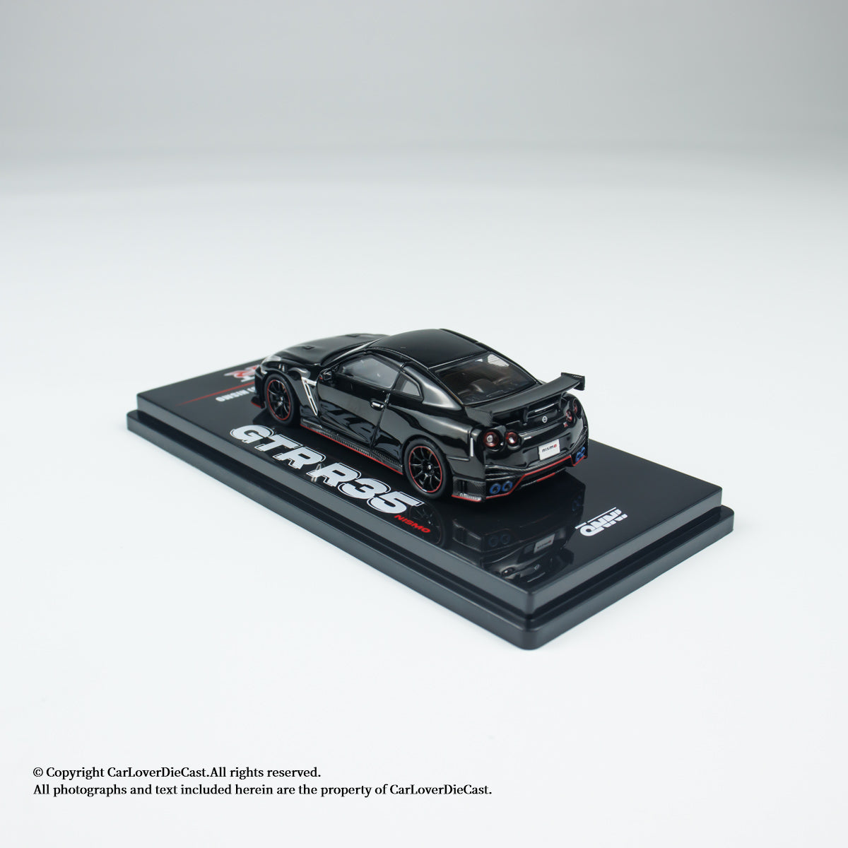 INNO64 1:64 NISSAN GT-R (R35) NISMO Black (IN64-R35N-BLA)
