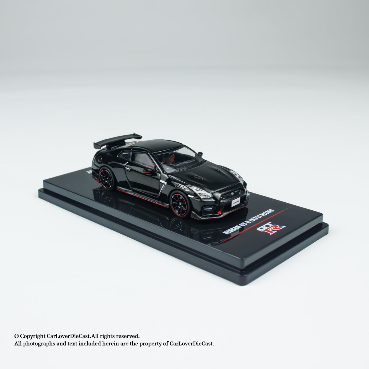 INNO64 1:64 NISSAN GT-R (R35) NISMO Black (IN64-R35N-BLA)