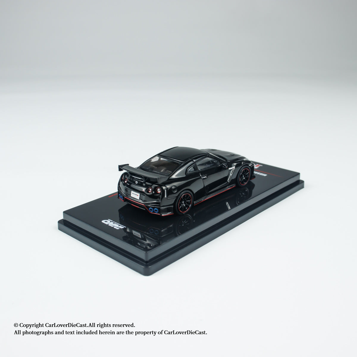 INNO64 1:64 NISSAN GT-R (R35) NISMO Black (IN64-R35N-BLA)