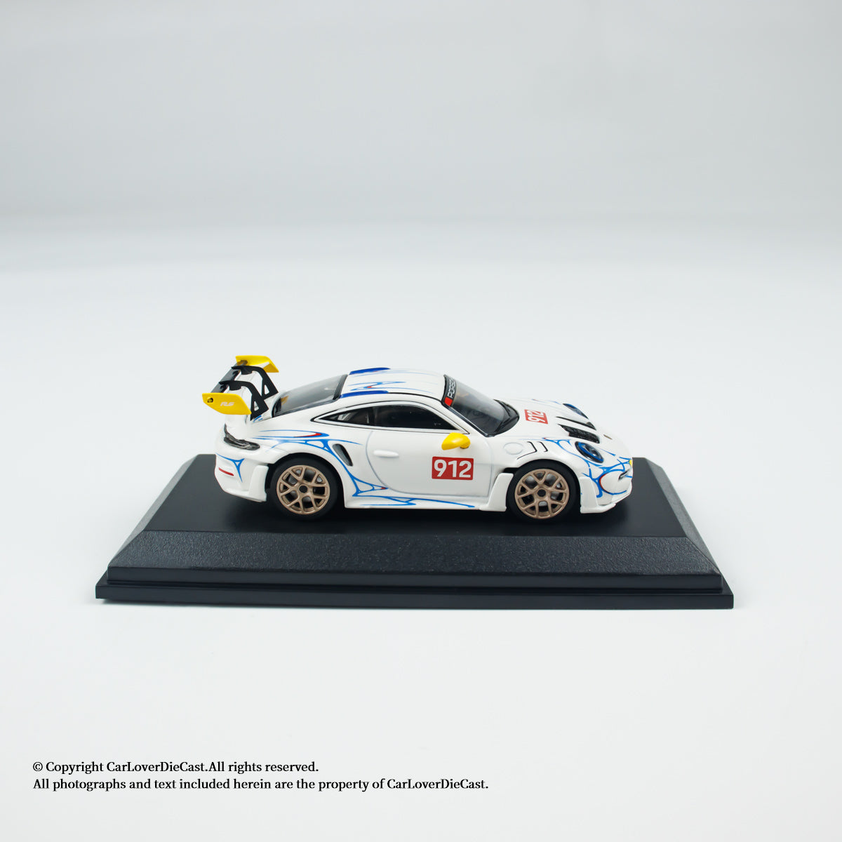 MINICHAMPS 1:64 PORSCHE 911 (992) GT3 RS - 2024 - WHITE W YELLOW ACCENTS - EXCLUSIVE FOR CLDC