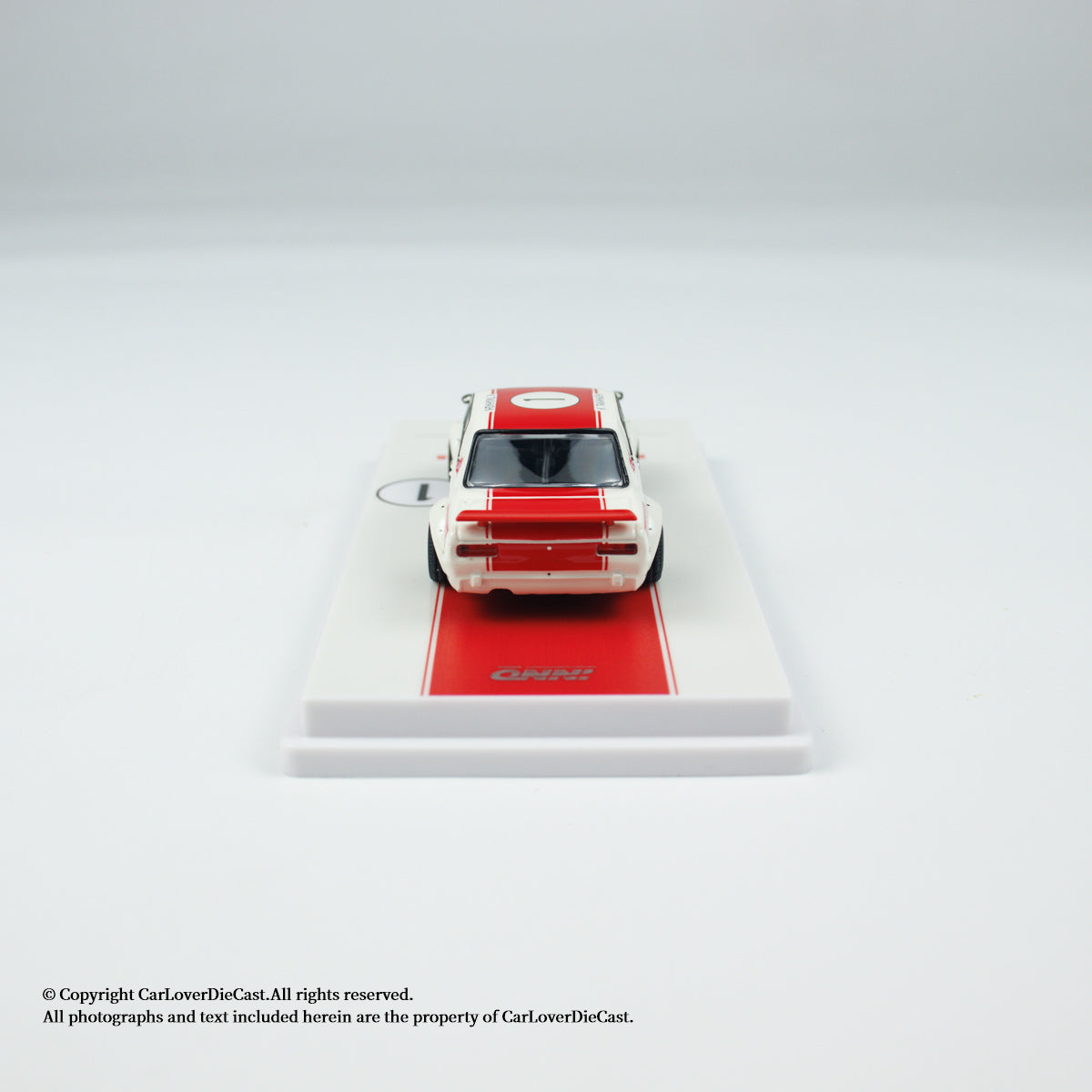 INNO64 1:64 NISSAN SKYLINE 2000 GT-R KPGC10 #1 (IN64-KPGC10-FM1971)