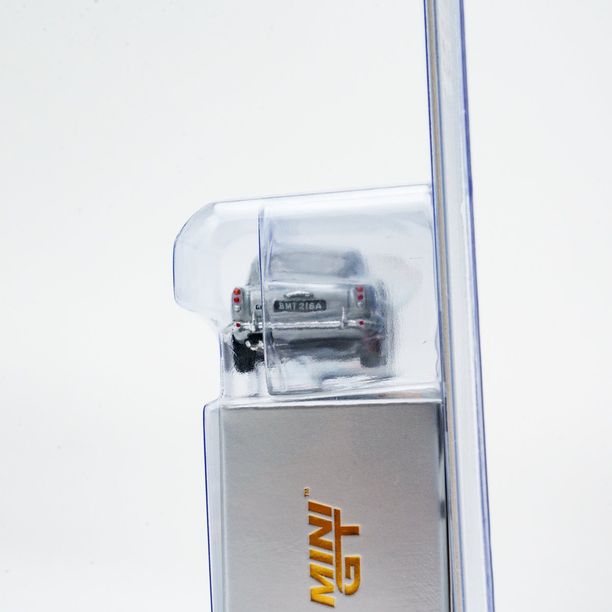 Mini GT 1:64 Aston Martin DB5 “Skyfall” – Battle Damaged Edition in Blister Packaging English Version (MGT00913-007E)