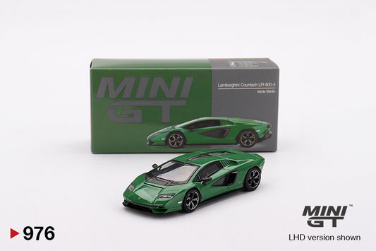 Mini GT 1:64 Lamborghini Countach LPI 800-4 Verde Medio (MGT00976-CH)