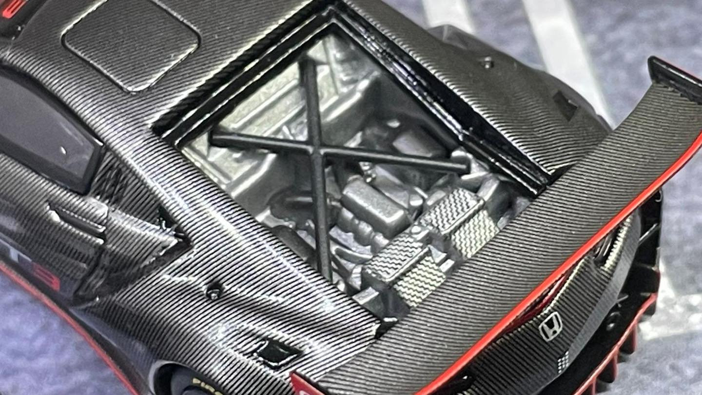 Pop Race 1:64 Honda NSX GT3 EVO 22 Carbon Edition Removable Engine Cover Detailed Engine (PR640159)