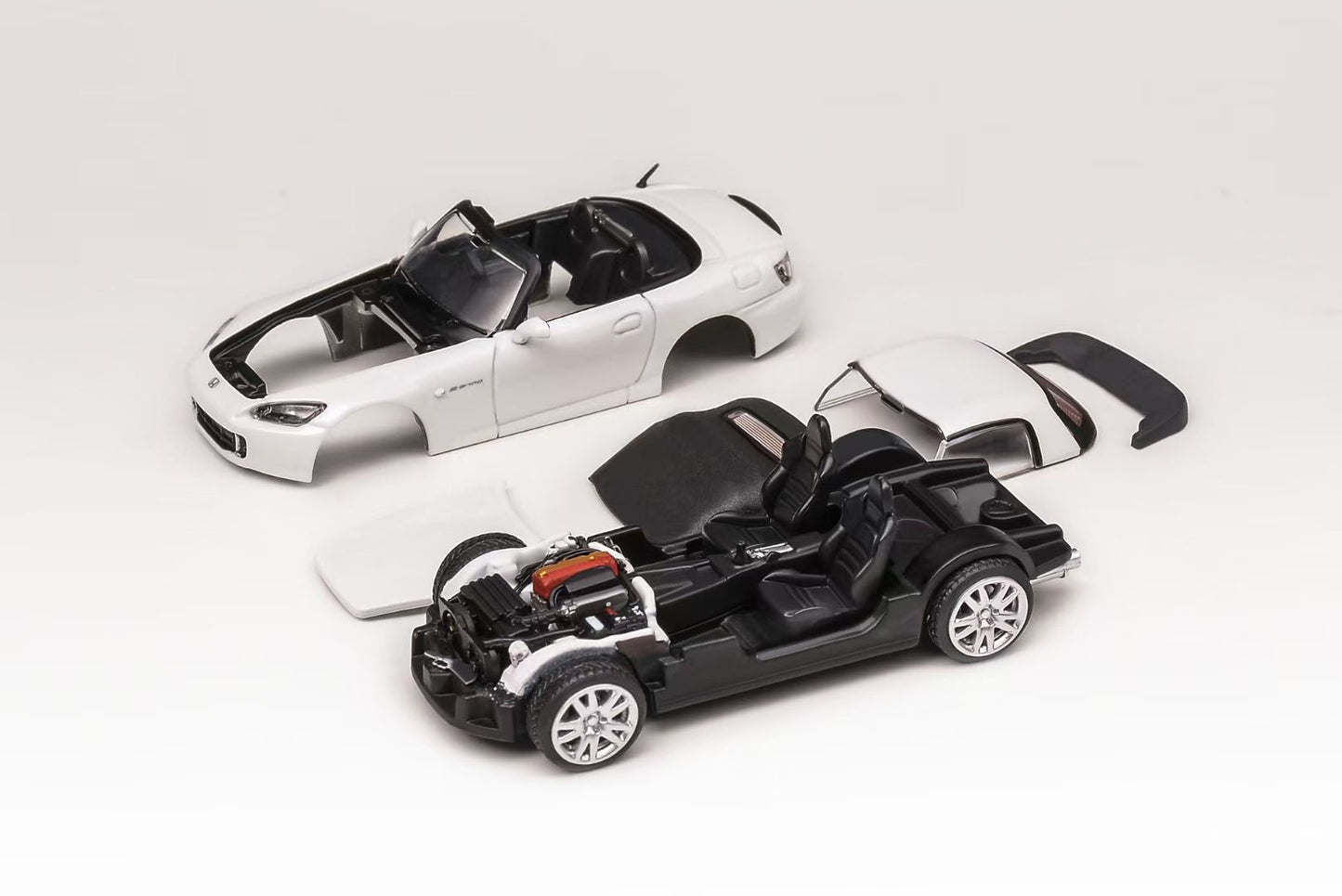 Motorhelix 1:64 Honda S2000 AP2 Official Licensed Grand Prix White Magnetic Assemble Parts Premium Packaging