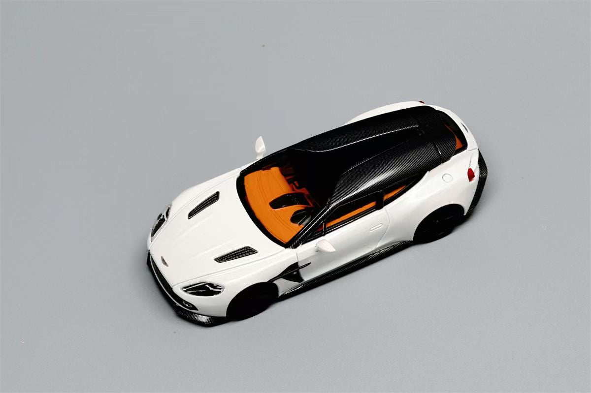 King Model 1:64 Aston Martin Vanquish Zagato Shooting Brake White Limited 999 Pieces