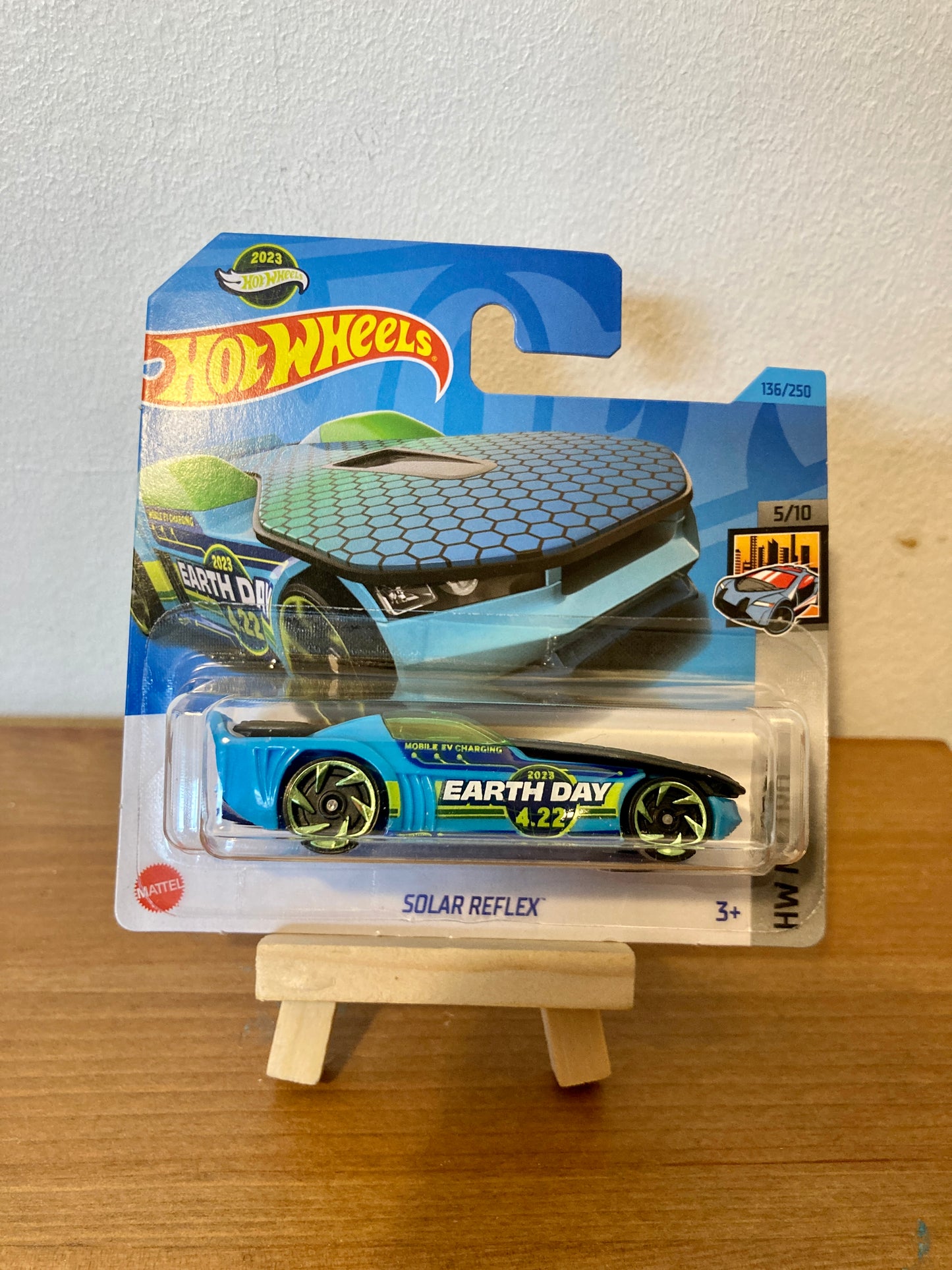 Hot Wheels Solar Reflex