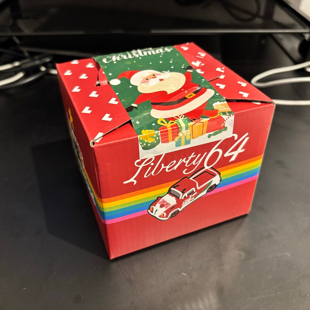 Liberty64 1:64 Volkswagen Beetle Pickup Robert Design Christmas Edition with Christmas Diorama Limited 699 Pieces