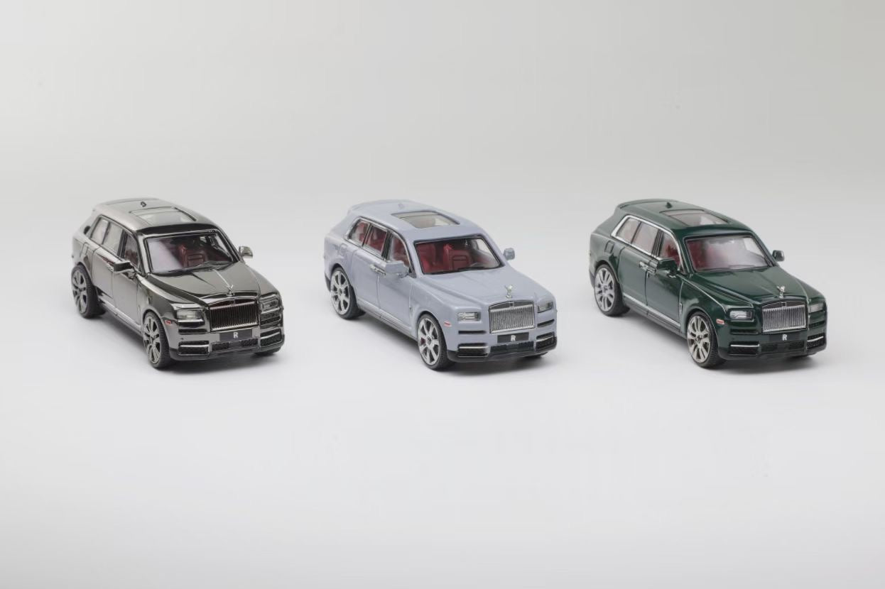 Smallcarart 1:64 Rolls Royce Cullinan Black Badge Edition Cement Grey