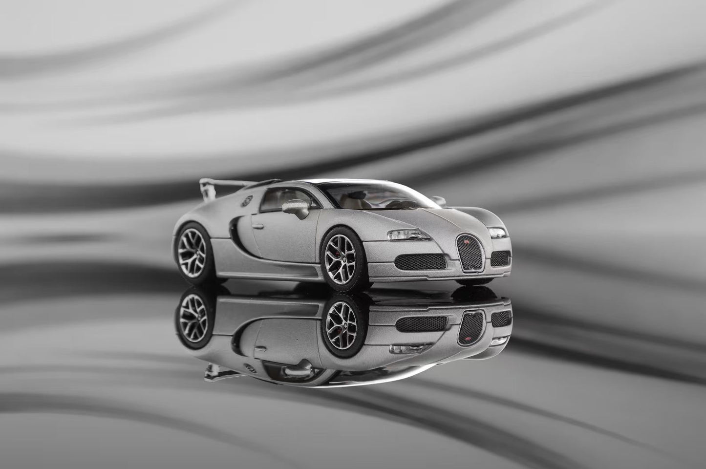 Mortal 1:64 Bugatti Veyron 16.4 Super Sport Pan Roof Adjustable Spoiler Metallic Matt Silver
