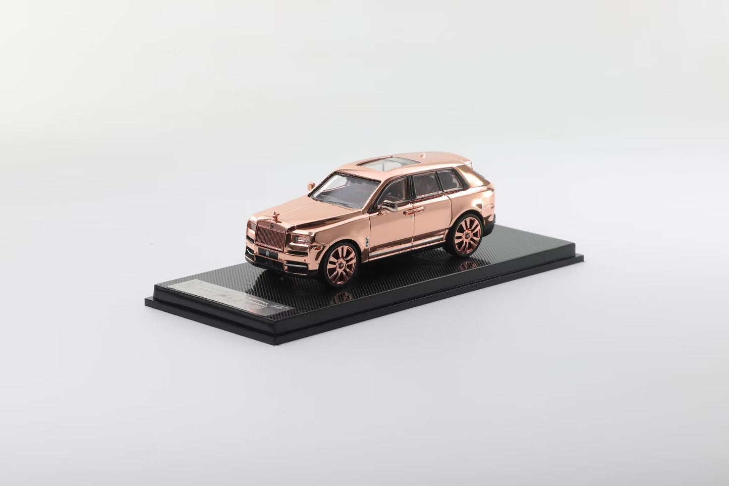 Smallcarart 1:64 Rolls Royce Cullinan Rose Gold Limited 399 Pieces