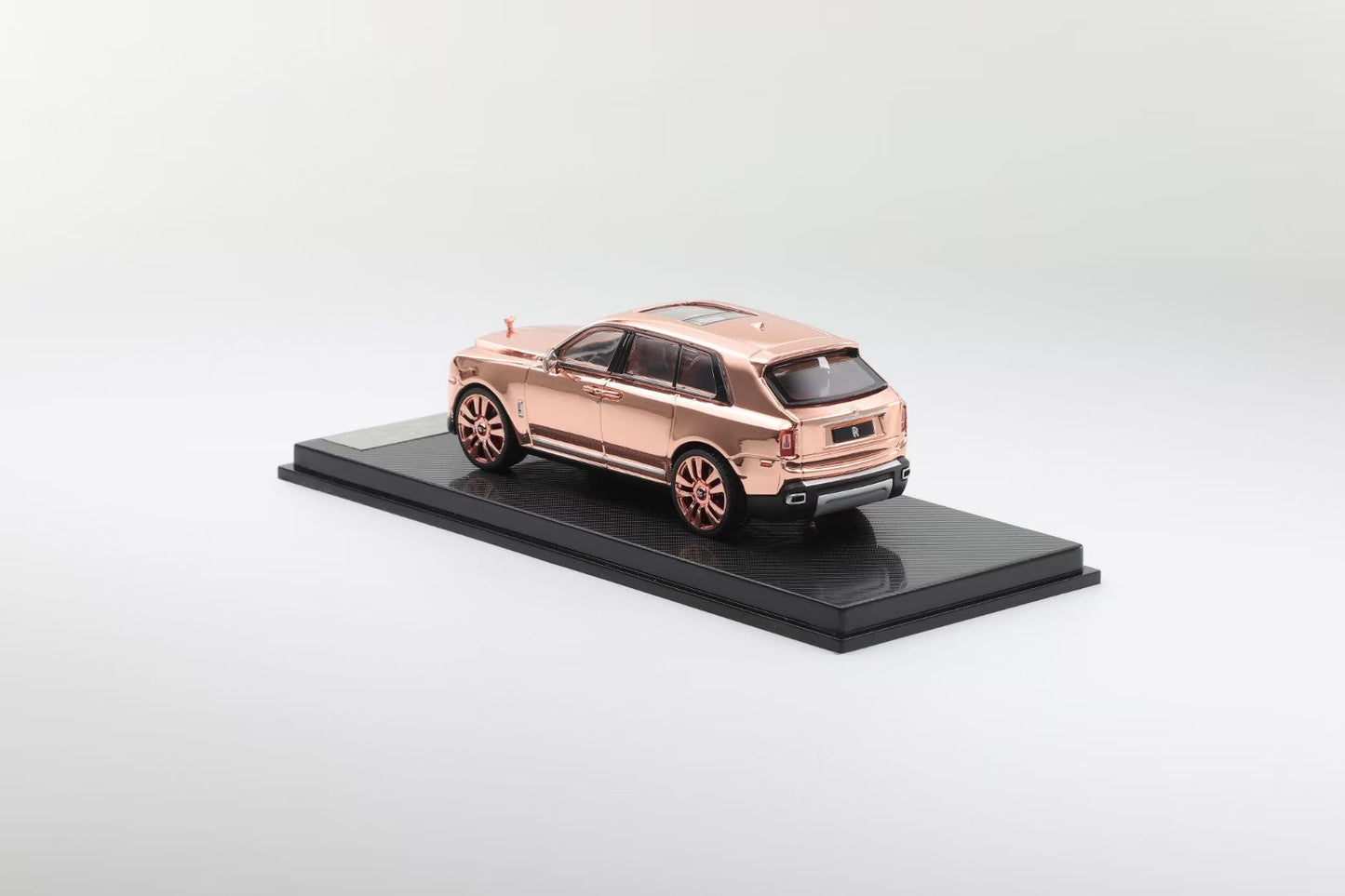 Smallcarart 1:64 Rolls Royce Cullinan Rose Gold Limited 399 Pieces