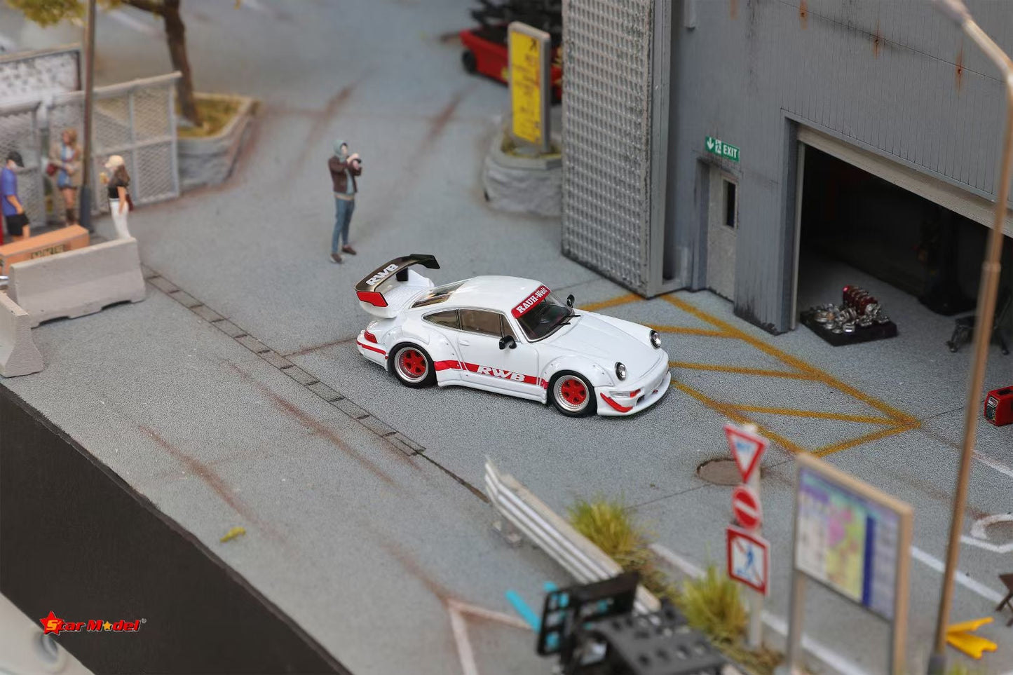 Star Model 1:64 Porsche RWB 964 GT Wing White with Red Wheels China AIT Expo 2025 Special Edition Limited 399 Pieces (Copy)