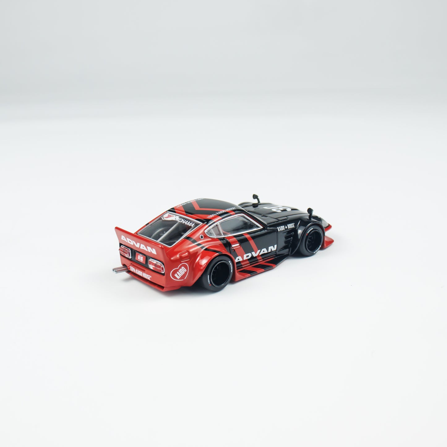 Mini GT 1:64 Nissan Fairlady Z Kaido GT ADVAN Kaidohouse (KHMG172)