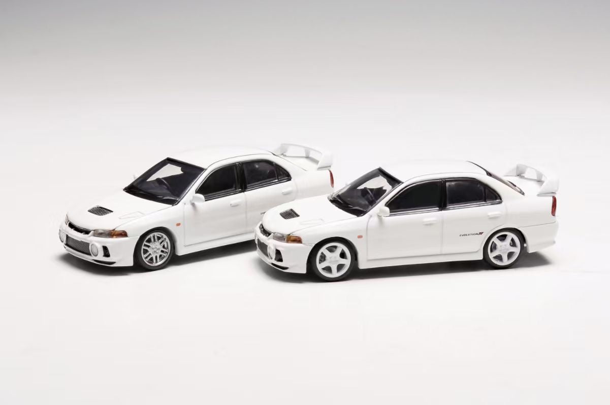 Motorhelix Senior Series 1:64 Mitsubishi Lancer Evolution 4 EVO IV Scotia White Openable Front Hood Detailed Engine - Mitsubishi Official Licensed