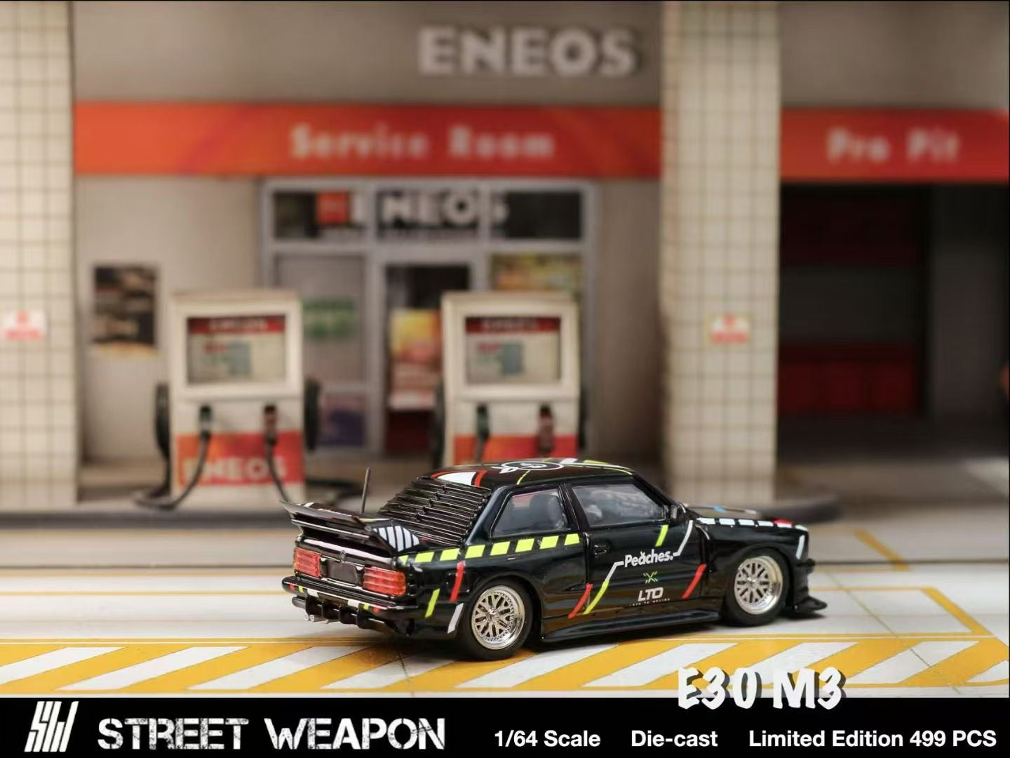 Street Weapon 1:64 BMW M3 E30 Live to Offend LTO Custom Black Peaches Edition