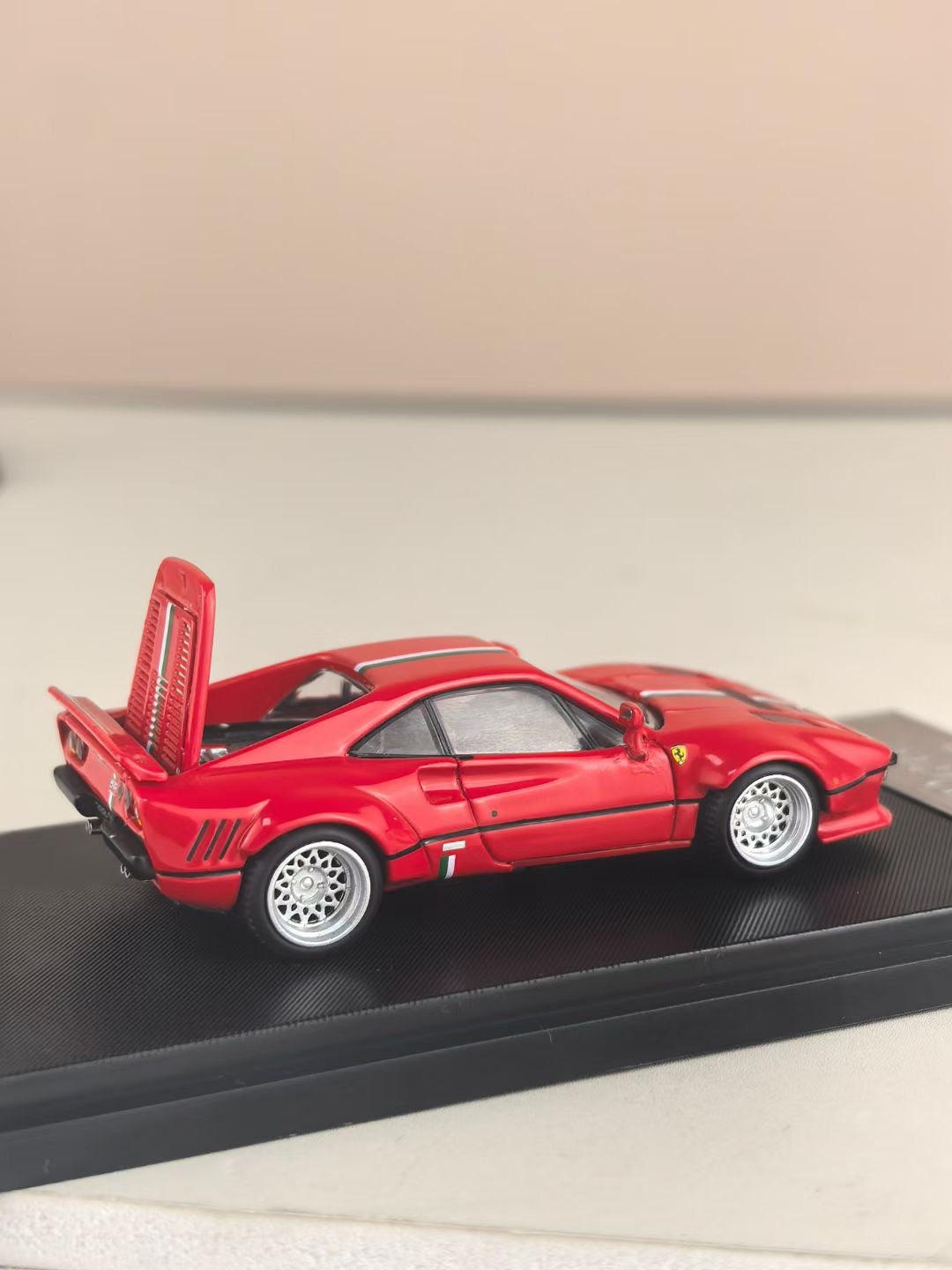 Hone Model 1:64 Ferrari 288 GTO Wide Body Custom Red with Racing Strips Openable Rear Engine Hood