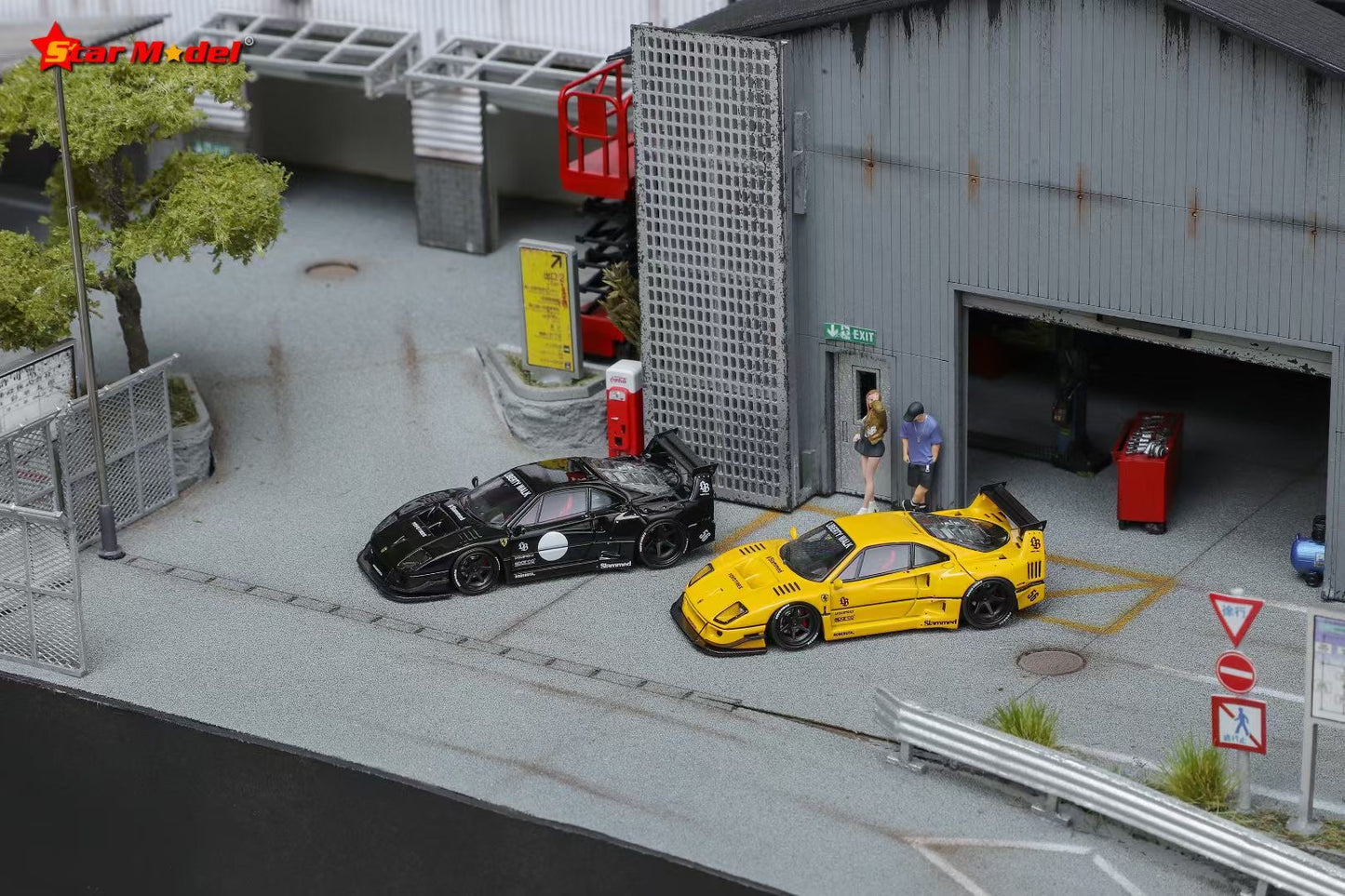 Star Model 1:64 Ferrari F40 Wide Body Custom Black Openable Rear Engine Hood with Detailed Engine (With 2 Red and 2 White Dot Decal Stickers for The Doors)