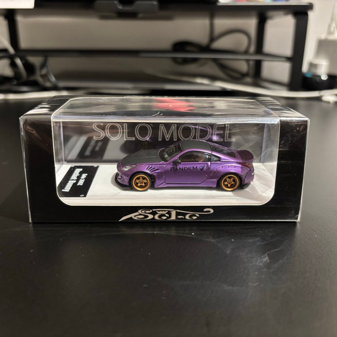 Solo 1:64 Nissan Fairlady Z33 350Z Pandem Rocket Bunny Custom Purple with Black Hood