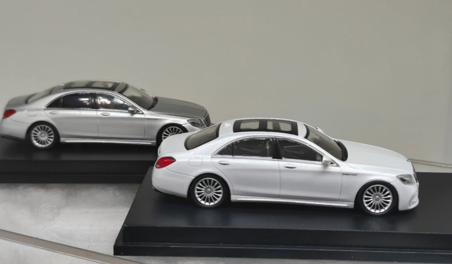 MJ Model 1:64 Mercedes Benz S-Class S65 AMG W222 Pearl White