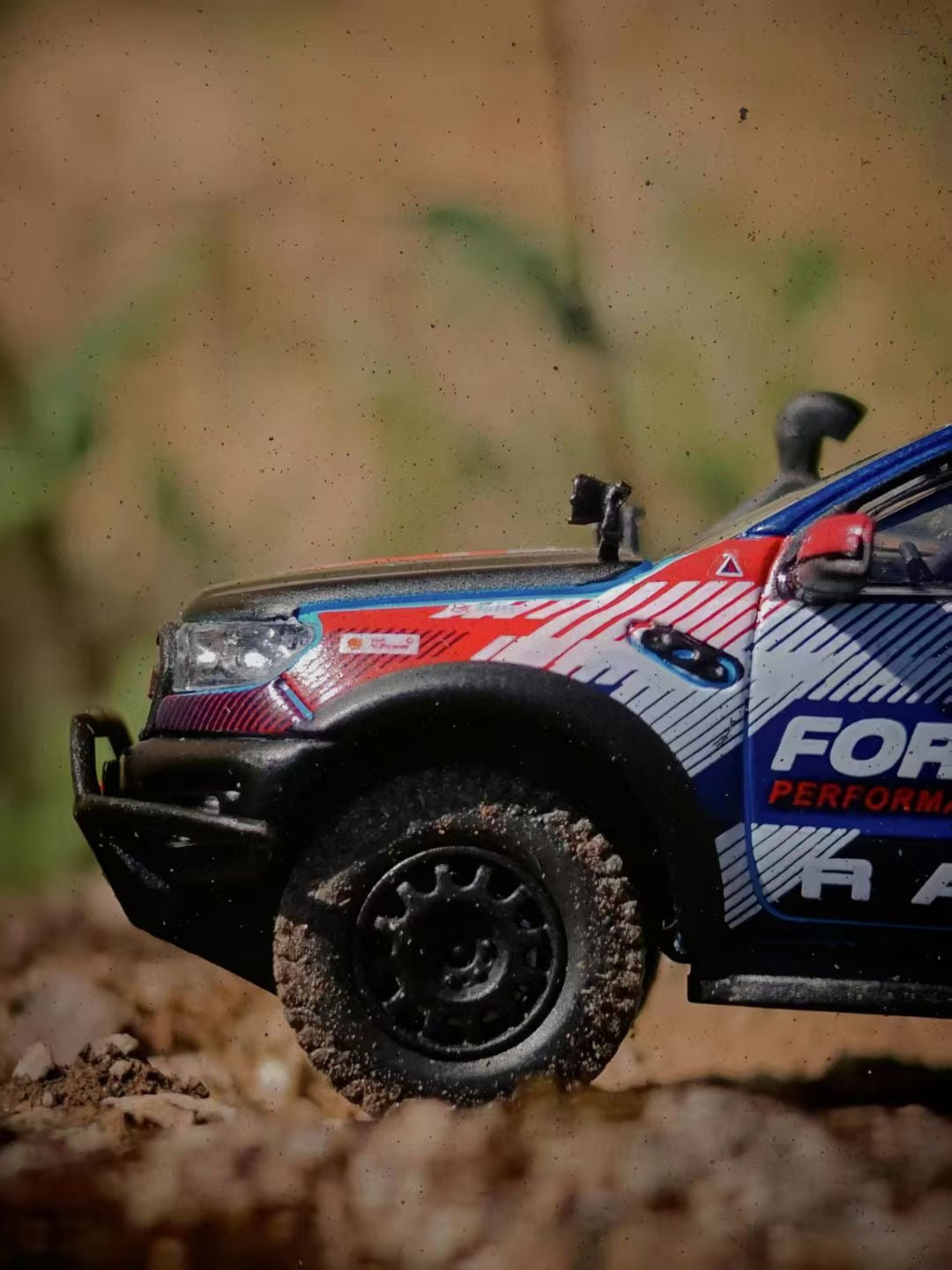 MK Miniatures 1:64 Ford Ranger P375/PX Raptor 2018 Pick Up Truck Rally Blue Rolling Cage Openable Boot with Accessories (Tyres, Tools, Fire Extinguisher)