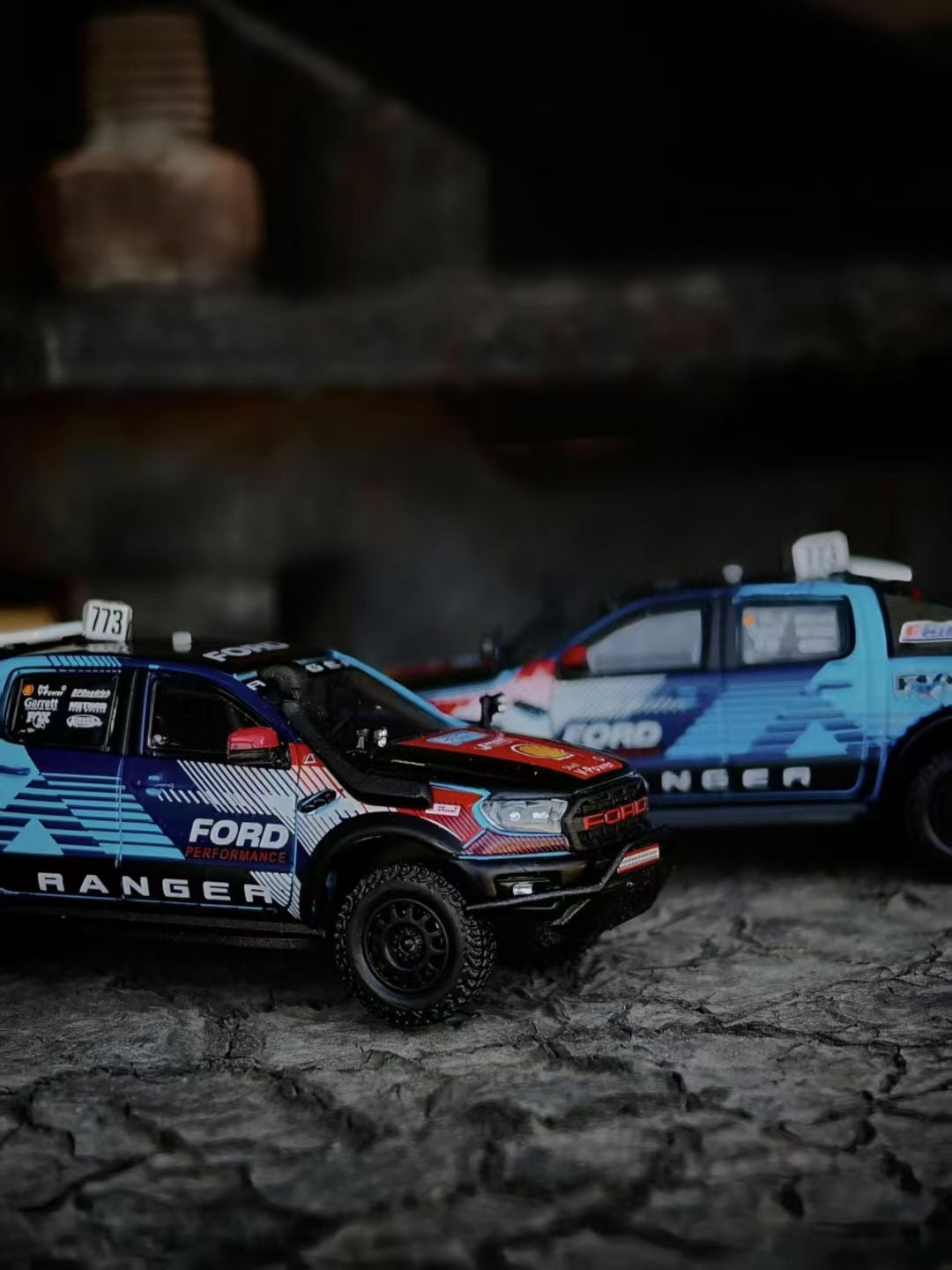 MK Miniatures 1:64 Ford Ranger P375/PX Raptor 2018 Pick Up Truck Rally Blue Rolling Cage Openable Boot with Accessories (Tyres, Tools, Fire Extinguisher)