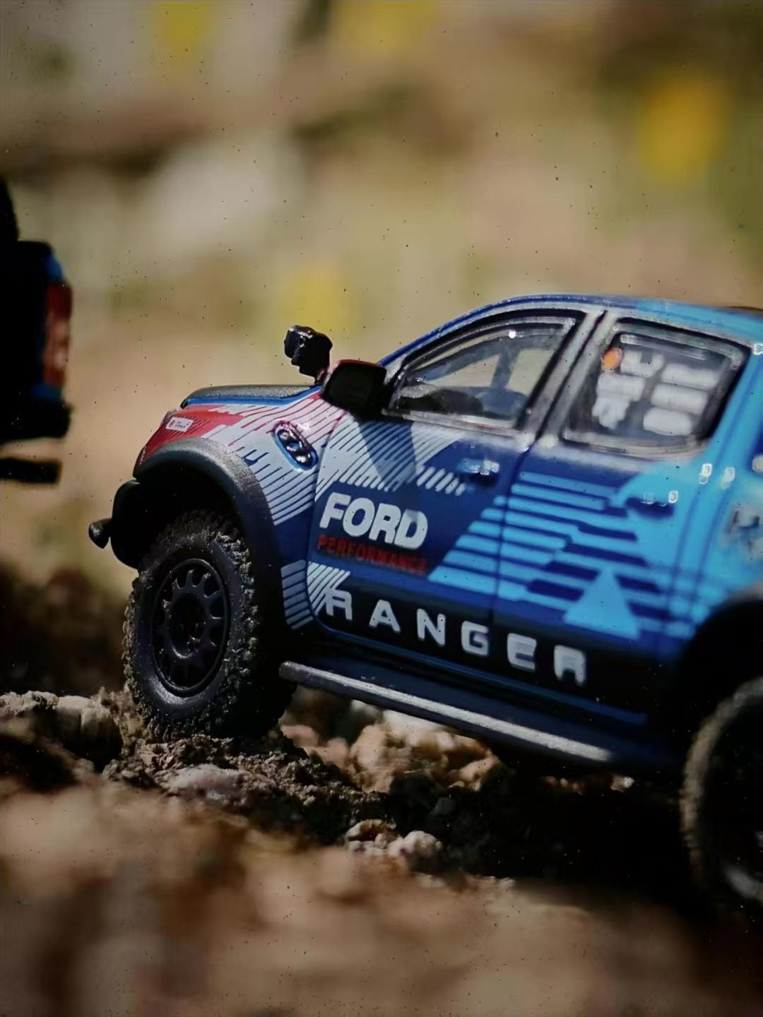 MK Miniatures 1:64 Ford Ranger P375/PX Raptor 2018 Pick Up Truck Rally Blue Rolling Cage Openable Boot with Accessories (Tyres, Tools, Fire Extinguisher)