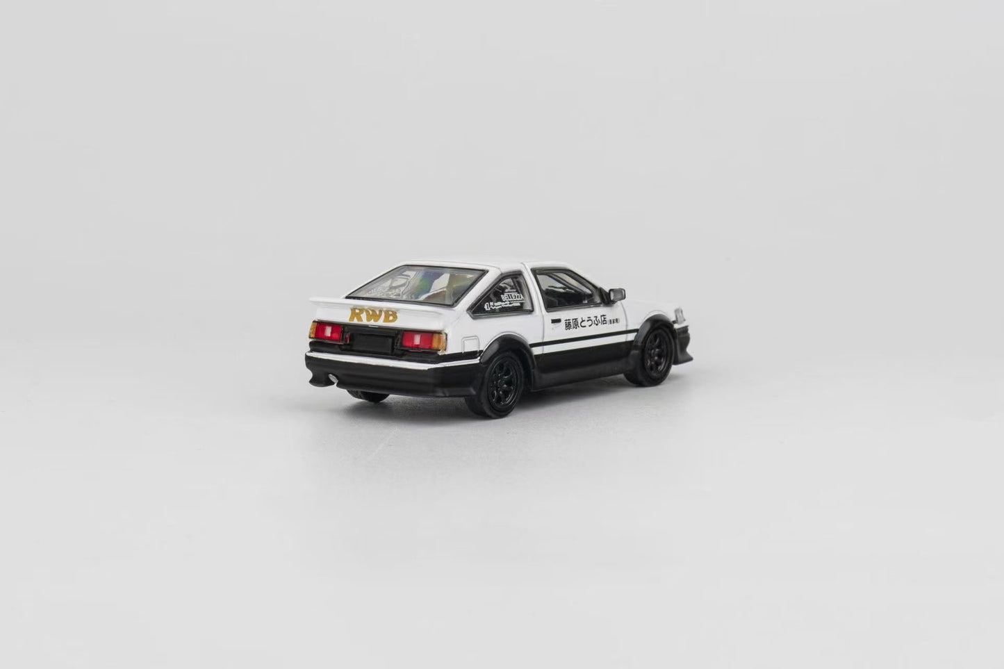 DCT 1:64 Toyota Corolla AE86 Levin GT-APEX RWB Wide Body Custom Initial D Fujiwara Edition White Front Hood