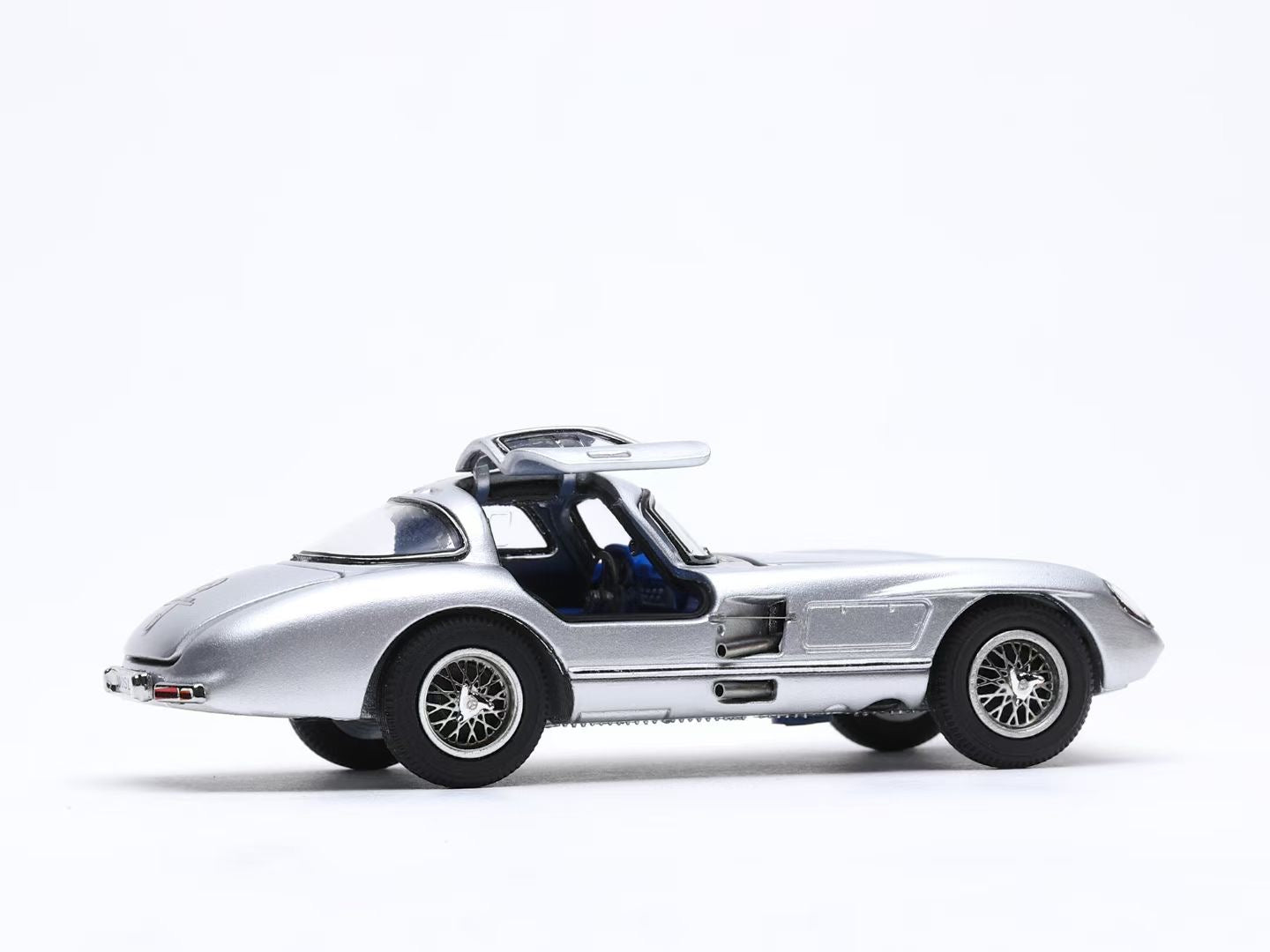 YS Model 1:64 Mercedes Benz SL Class MK1 300 SLR W196S 1955 Uhlenhaut Coupe Silver with Blue Interior (Openable Front Engine Hood and Gull Wing Doors)
