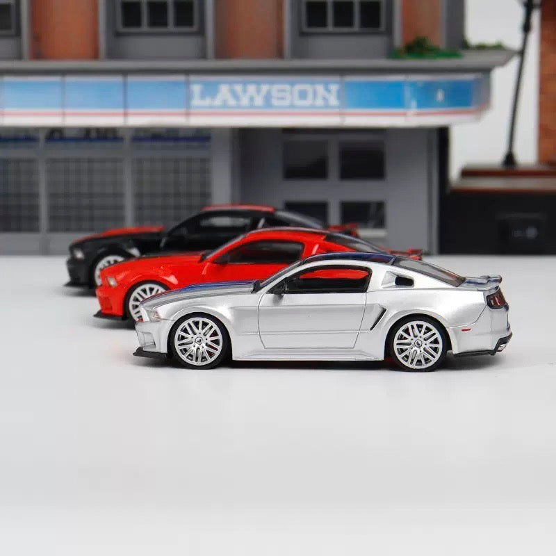 GDO X DCM 1:64 Ford Mustang GT MK5 2014 Race Red with Black Stripes