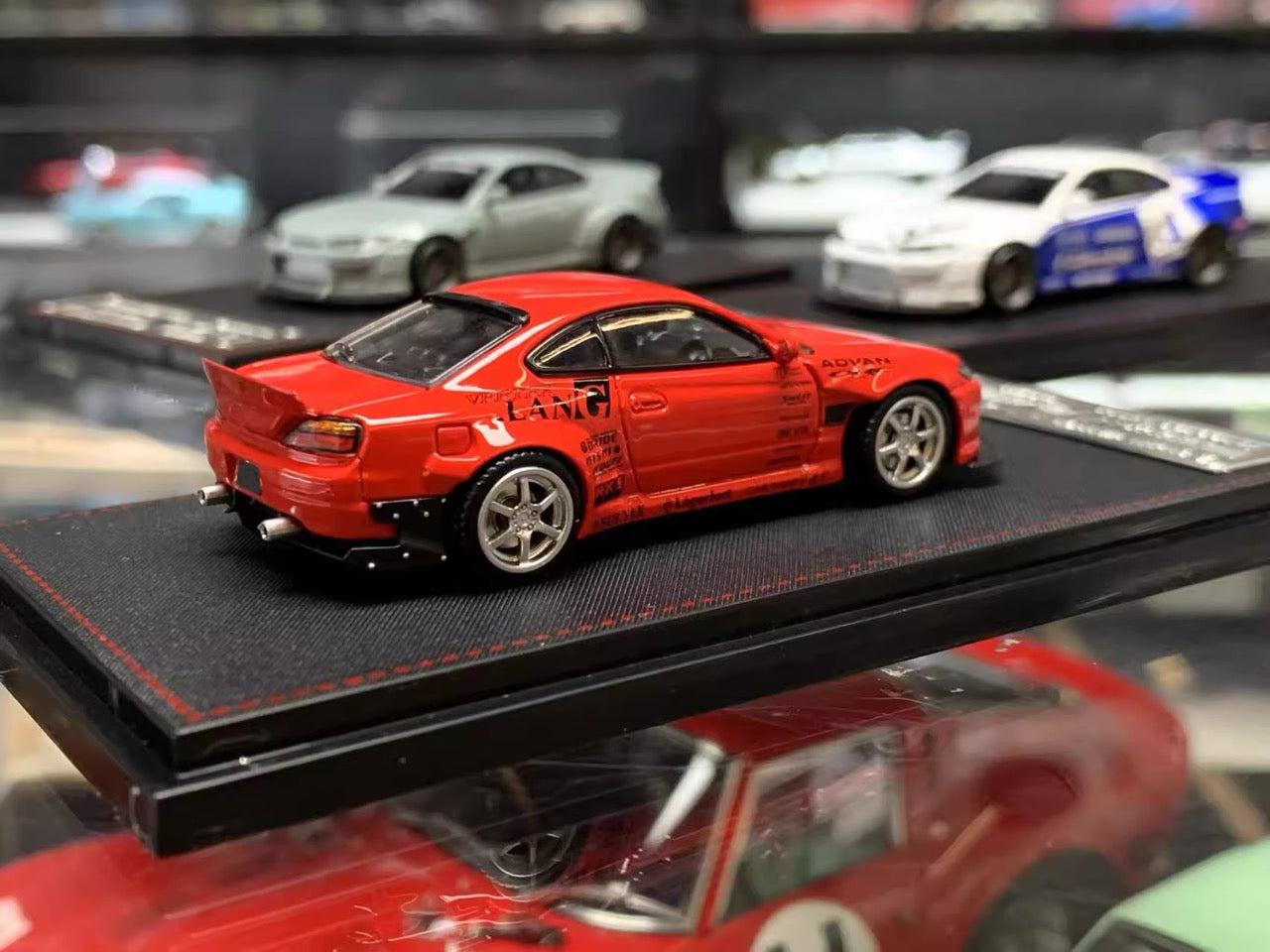 Street Weapon 1:64 Nissan Sliver S15 Rocket Bunny Red