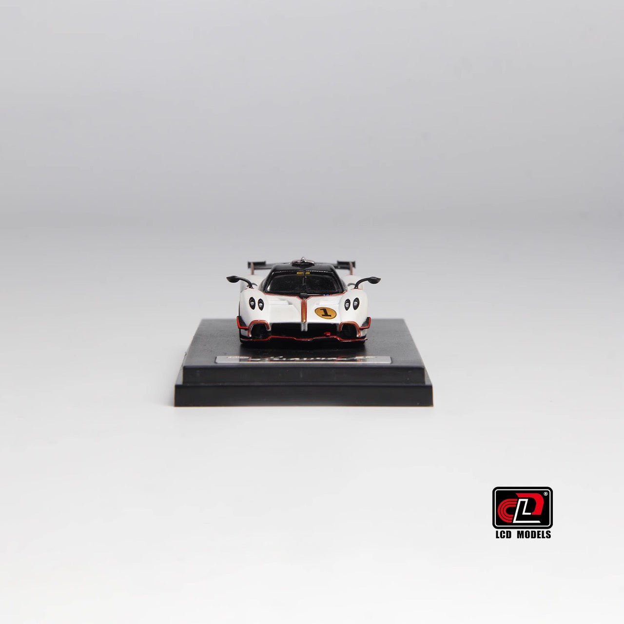 LCD 1:64 Pagani Huayra R White Official Licensed