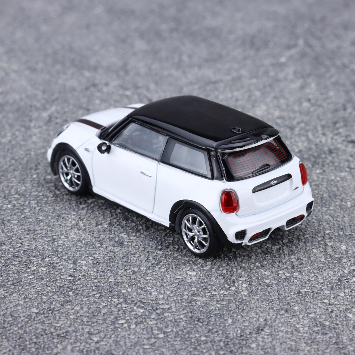 Stance Hunters 1/64 Mini Cooper F56 JCW John Cooper Works White