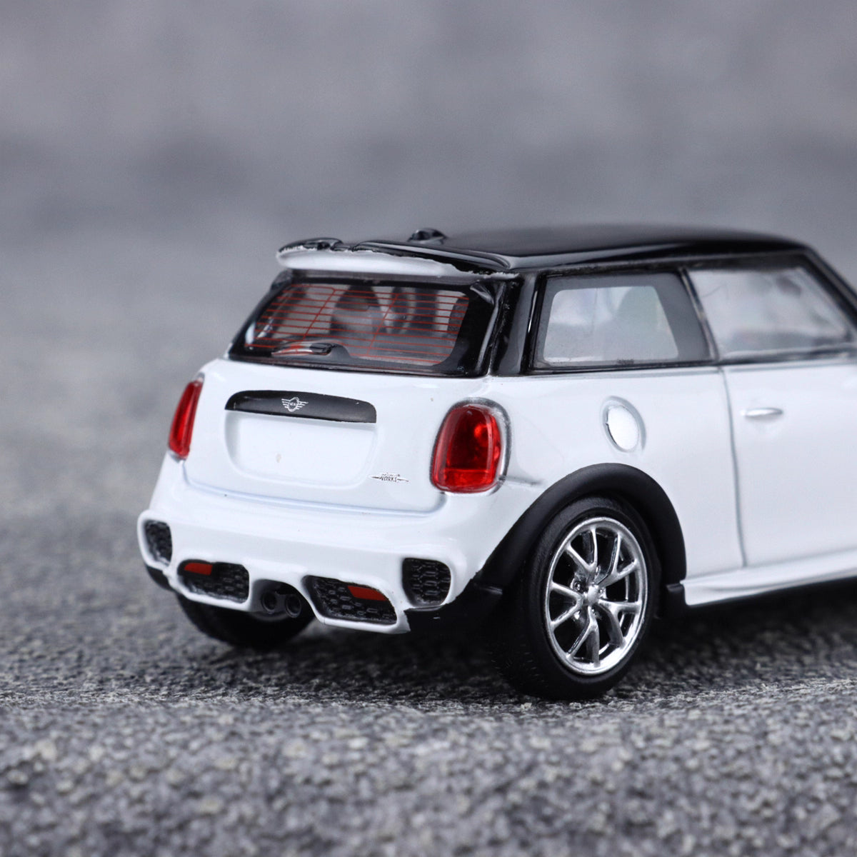 Stance Hunters 1/64 Mini Cooper F56 JCW John Cooper Works White