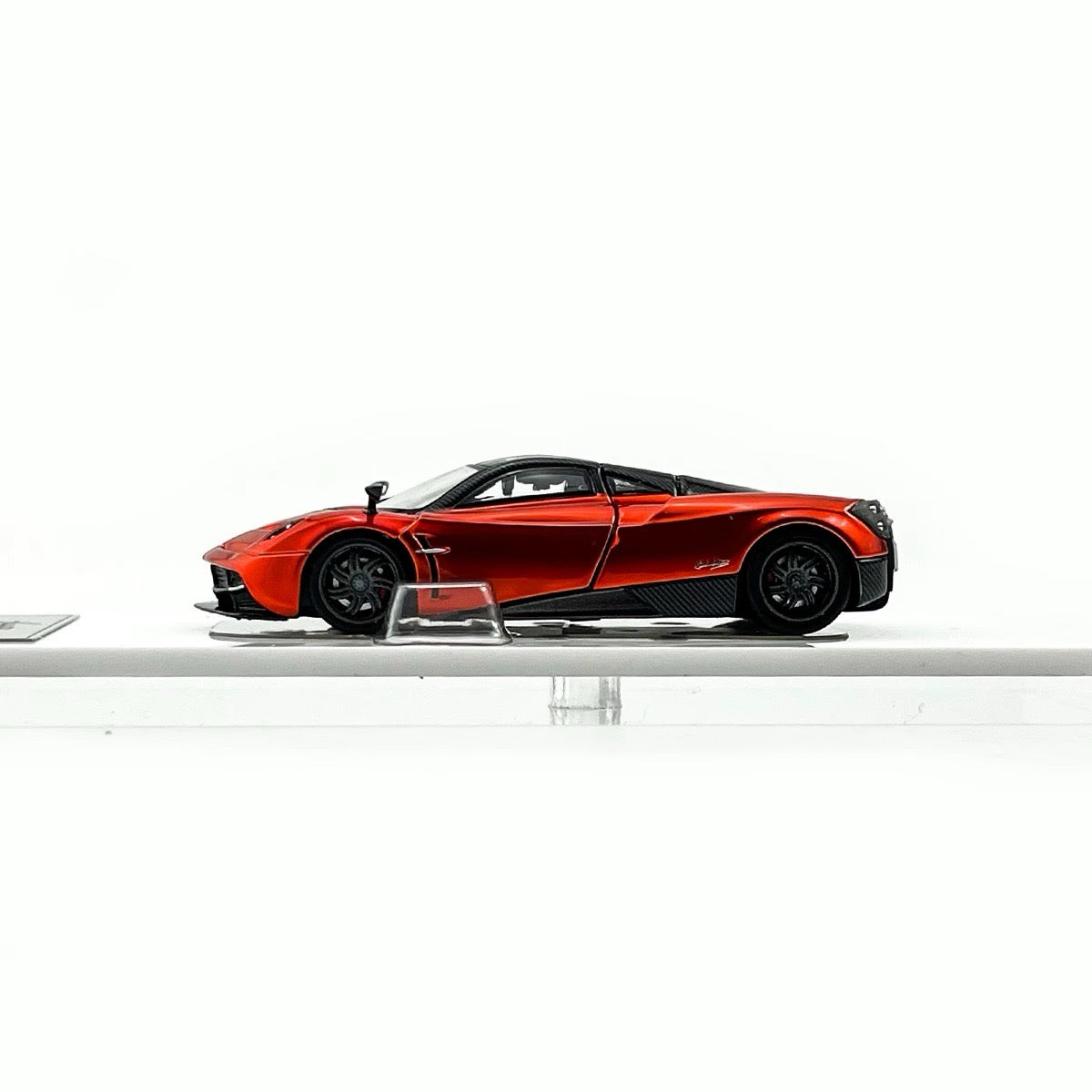 HKM Premium 1:64 Pagani Huayra Coupe 2014 Metallic Red (Movable Rear Engine Boot, 2 Gull Wing Doors, Front and Rear Spoilers) Limited 999 Pieces