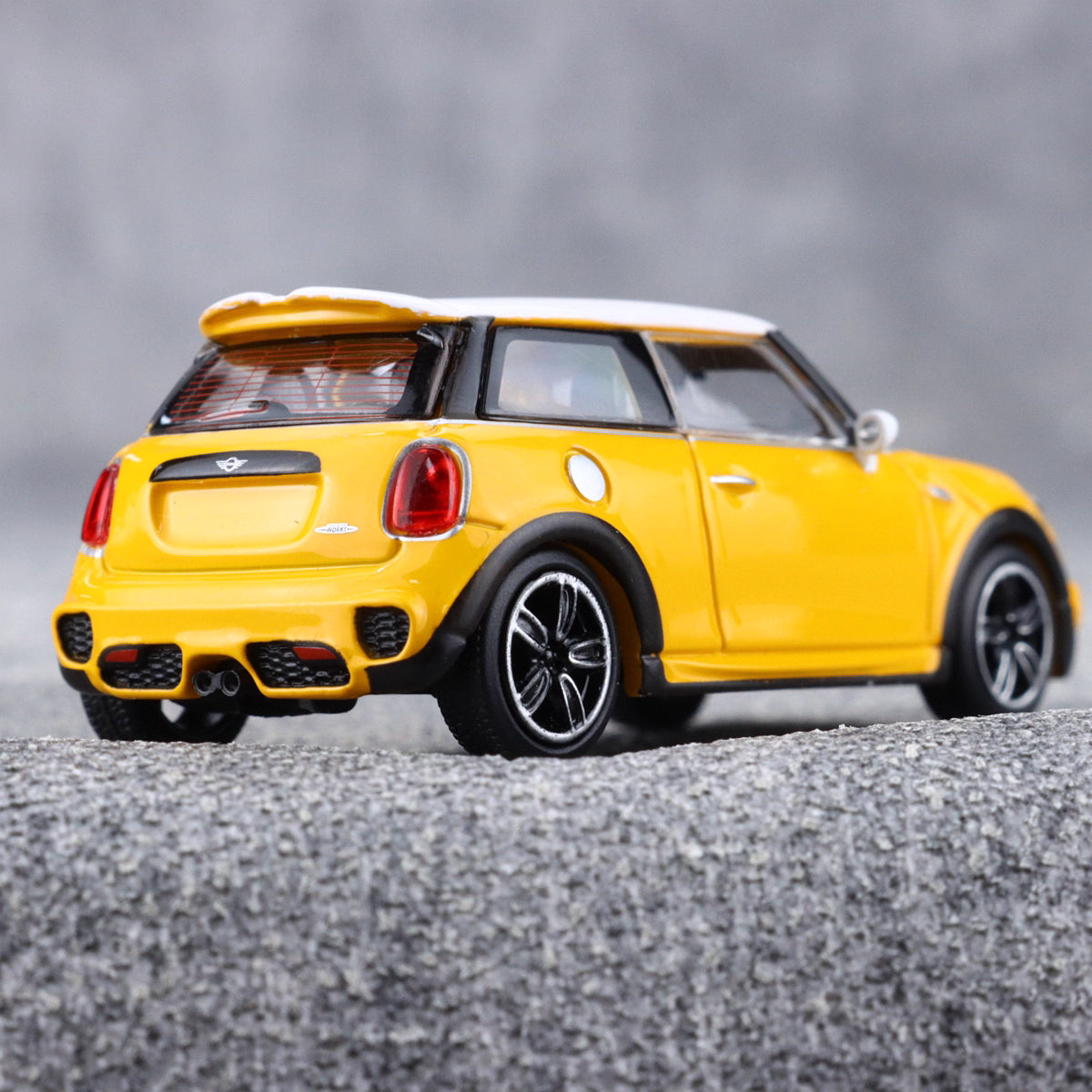 Stance Hunters 1/64 Mini Cooper F56 JCW John Cooper Works Yellow