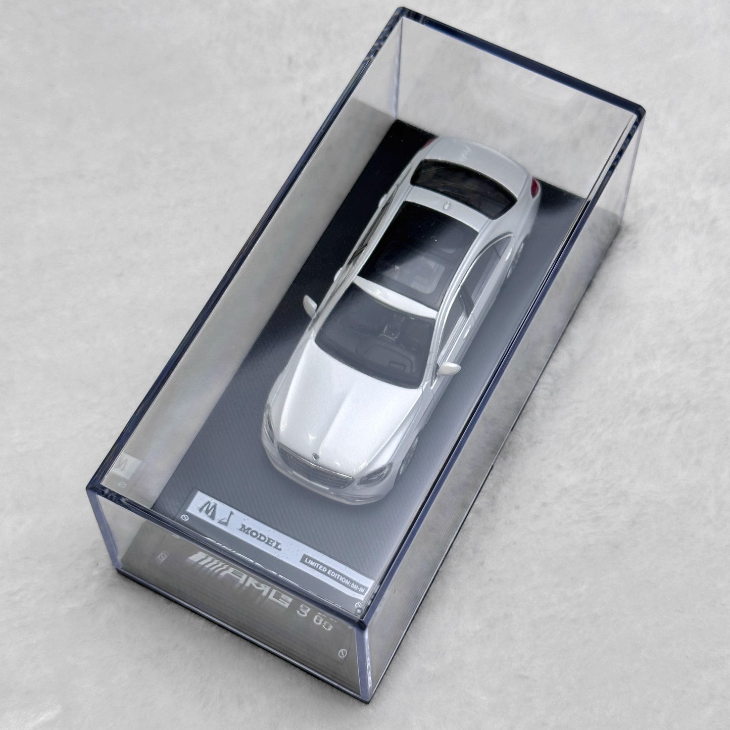 MJ Model 1:64 Mercedes Benz S-Class S65 AMG W222 Pearl White