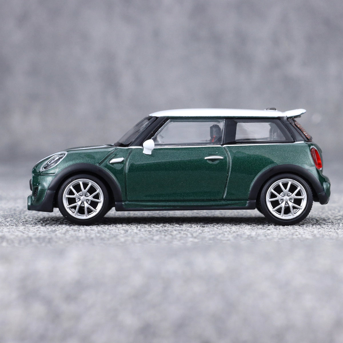 Stance Hunters 1/64 Mini Cooper F56 JCW John Cooper Works Green