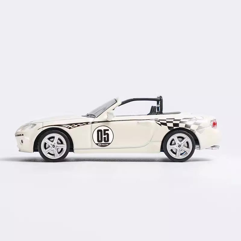 DCT 1:64 Mazda MX-5 MX5 NC Track Version RHD White Mazda Official Licensed