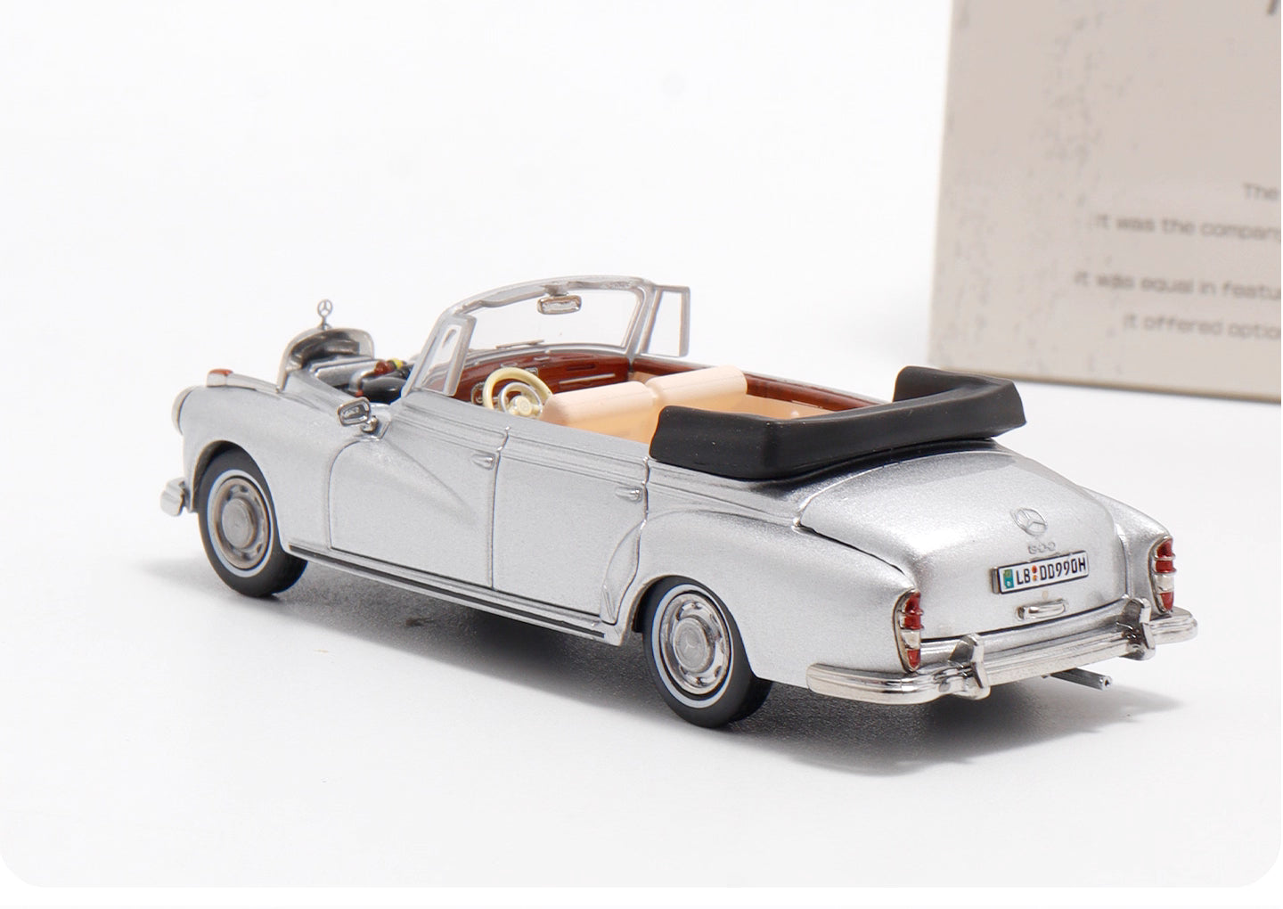 Mortal 1:64 Mercedes-Benz 300D Adenauer (W189) Soft Top Version Silver Limited 499 Pieces (Removable Roof Top, Magnetic Removable Front Hood with Detailed Engine)
